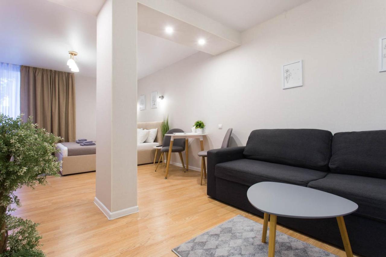 Apartment In The City Center - Gimnasiyna Naberezhna 24A-1 Charkiv Esterno foto