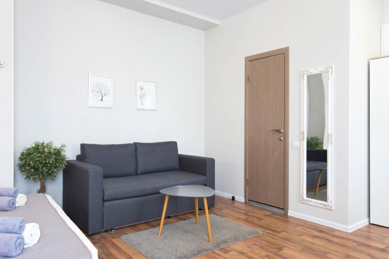 Apartment In The City Center - Gimnasiyna Naberezhna 24A-1 Charkiv Esterno foto