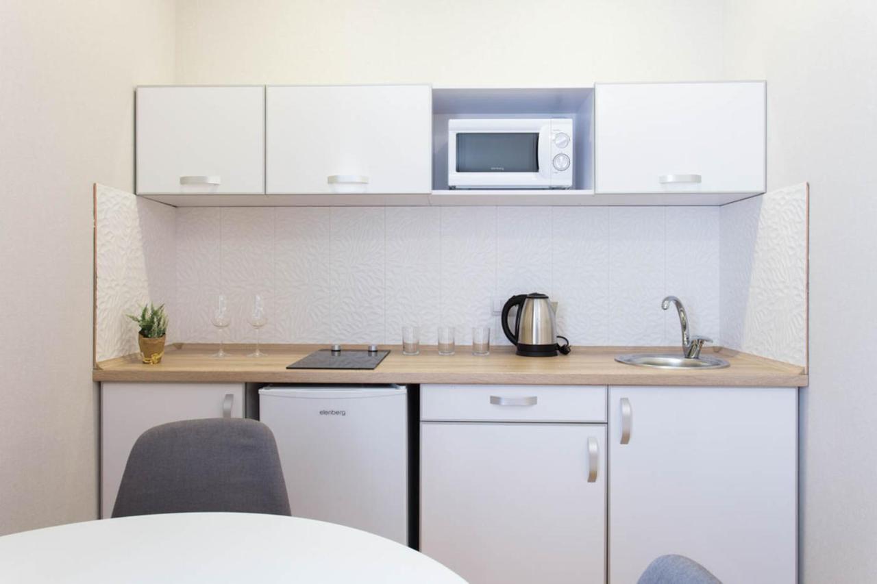 Apartment In The City Center - Gimnasiyna Naberezhna 24A-1 Charkiv Esterno foto