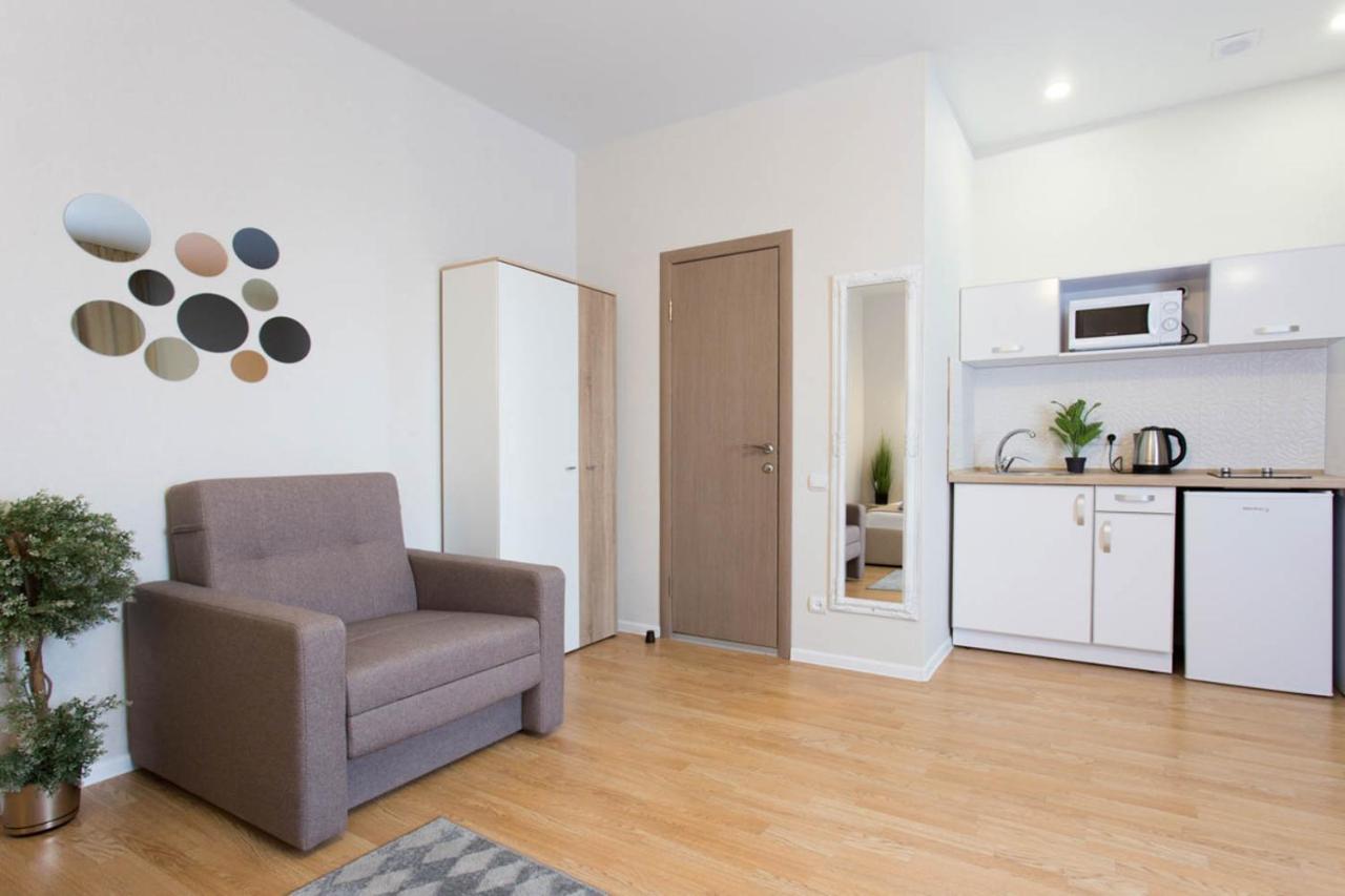 Apartment In The City Center - Gimnasiyna Naberezhna 24A-1 Charkiv Esterno foto